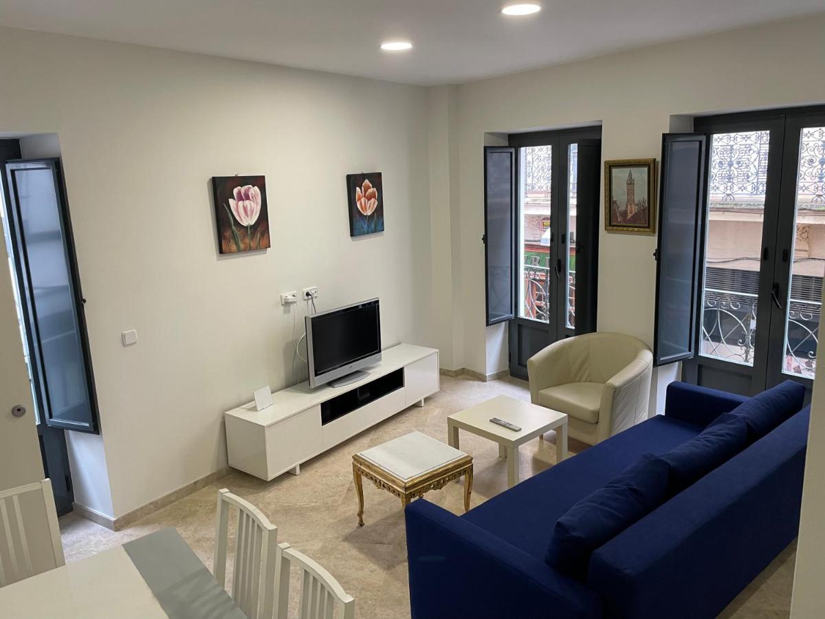 Petit Sagasta Apartamentos-Sagasta Sevilla Bagian luar foto